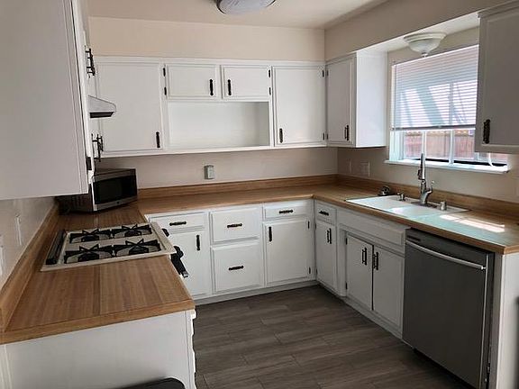 2nd image of 1106 Linda Cir