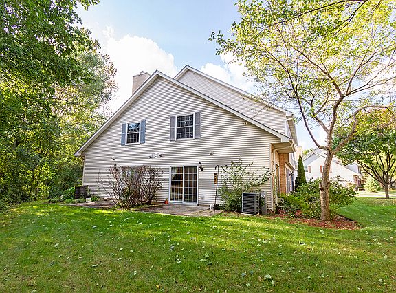 4th image of 1550 Laurel Oaks Dr