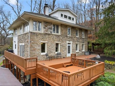 977 S Cottonwood Rd, Walnutport, PA, 18088