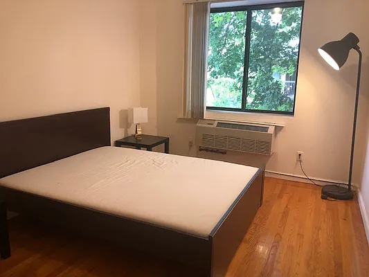 Rented by 18 REALTY | media 16