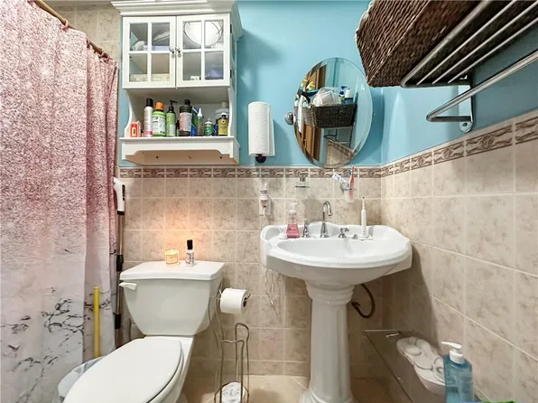 463 Beach 68th Street image 14 of 29