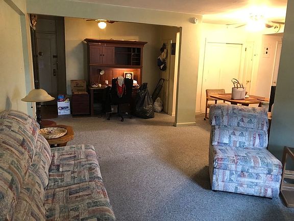 2nd image of 2220 Burnett St APT 5H