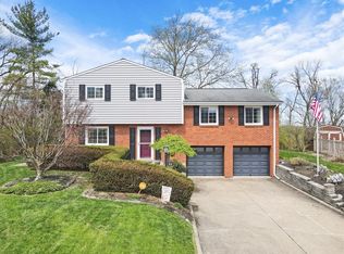 818 Sweetleaf Dr, Monroeville, PA