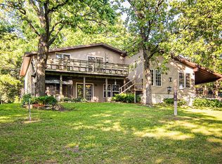 20838 247th St, Delhi, IA 52223