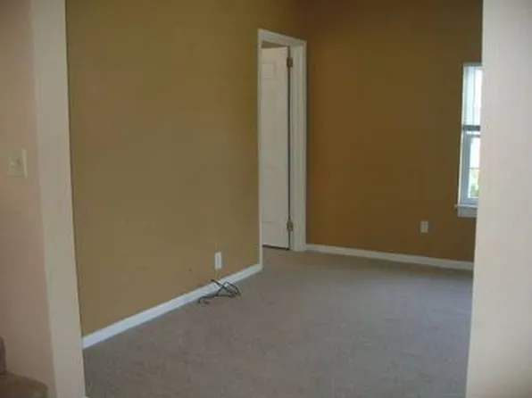 1712 Bay Ave, Hampton, VA 23661