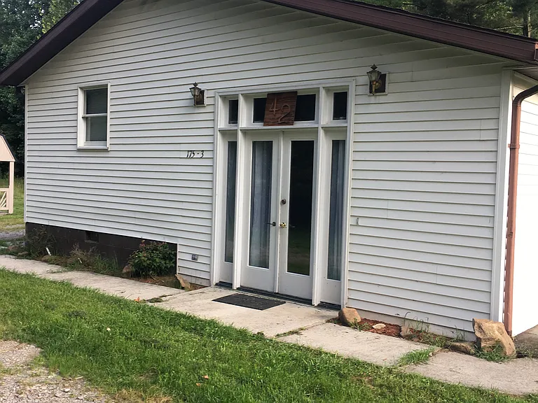 42 Eds Ln — Photo 7