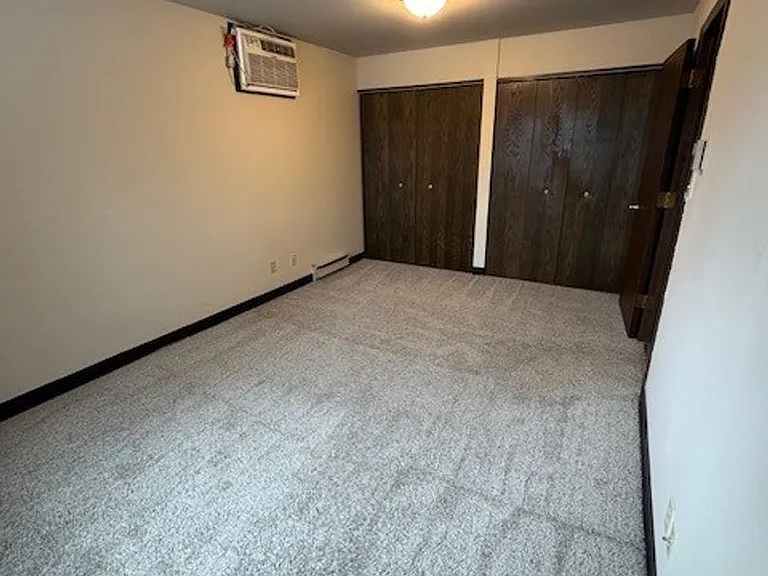 557 E Park Ave — Photo 6
