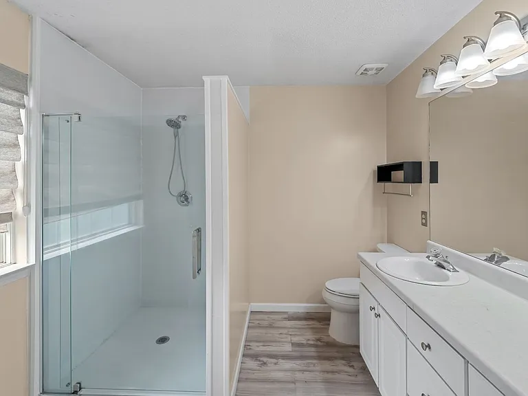 119 Pampas Dr — Photo 25