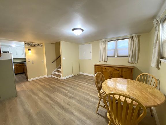 3rd image of 1195 E Whitlock Ave