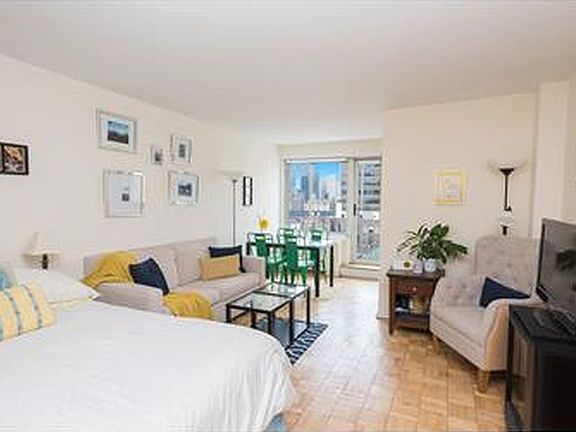 4th image of 1160 3rd Ave APT 16B