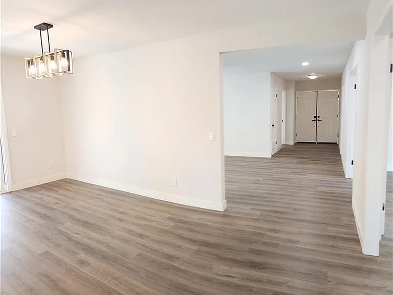 10160 Medallion Pl — Photo 9