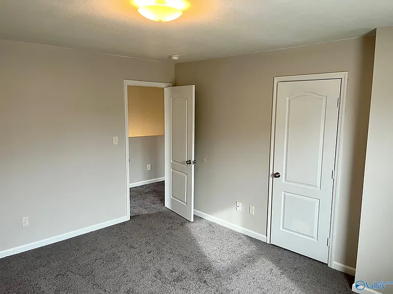 193 Cloverbrook Dr — Photo 14