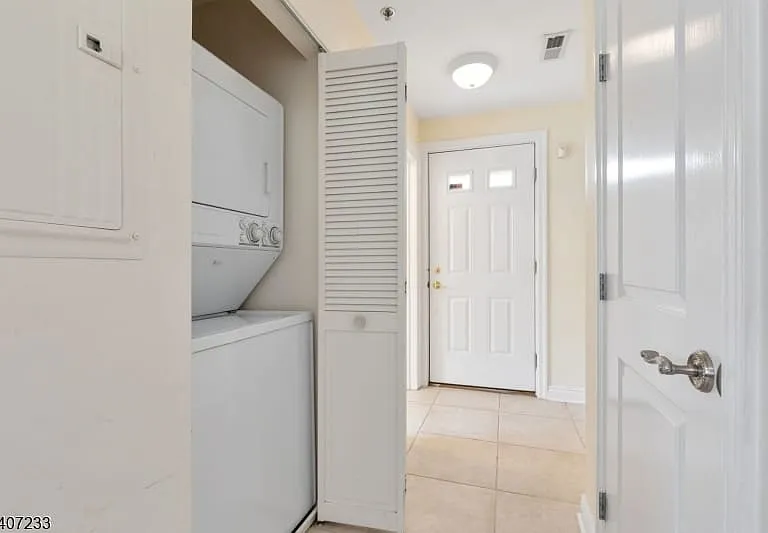 453 Springfield Ave — Photo 18