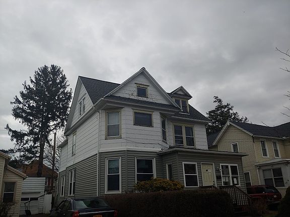 3rd image of 94 King St
