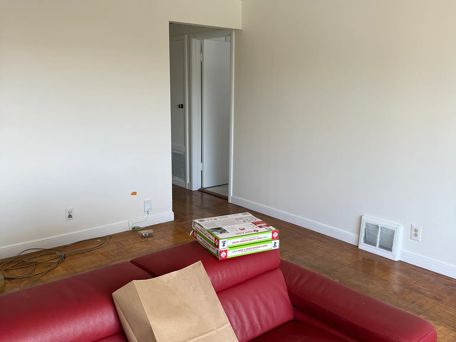 3 bed, 1235 sqft, $4,275 — Photo 3