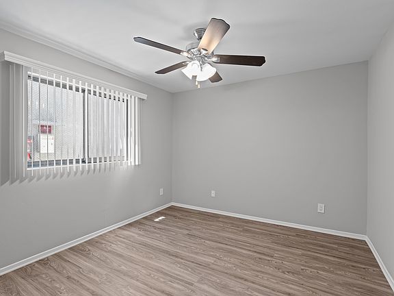 3rd image of 360 Myrtle St APT 106