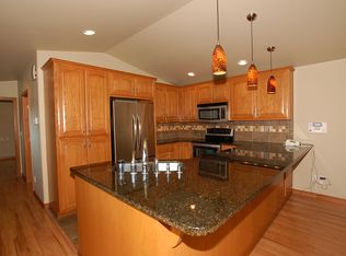 22221 Happy Valley Rd, Stanwood, WA 98292