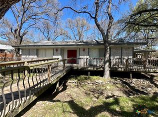 224 W Hillcrest Dr, San Marcos, TX 78666
