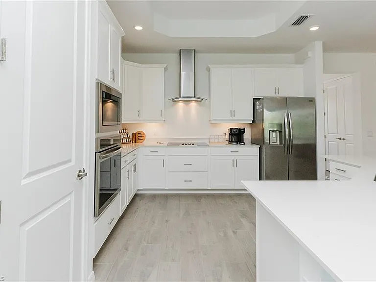 5453 Pikewood Ct — Photo 18
