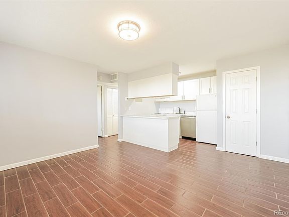 5th image of 10211 Ura Lane #1-105