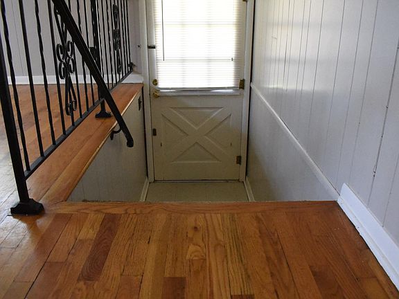 3rd image of 537 Vilas St