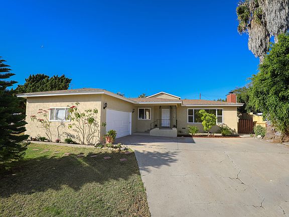 2nd image of 2422 Chatsworth Blvd