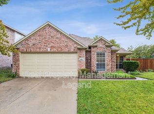 1105 Dove Dr, Garland, TX 75040