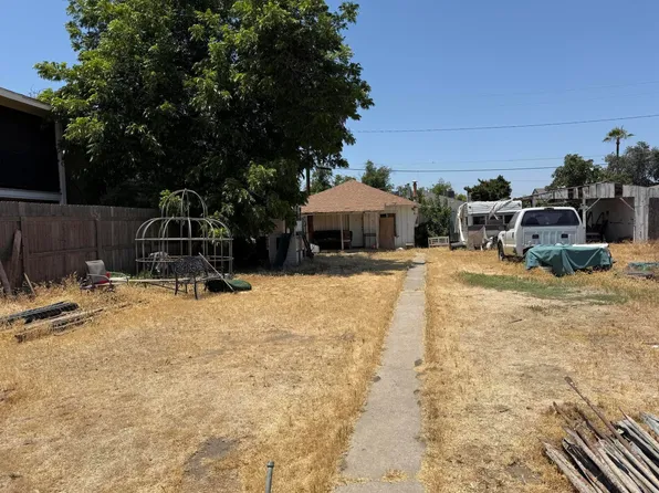 439 S Bridge Street #5, Visalia, CA 93291