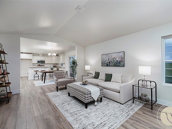3rd image of 2249 Modera Ave