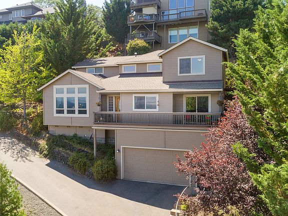 4th image of 545 Dogwood Way