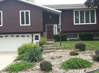 606 8th Ave, Ackley, IA 50601