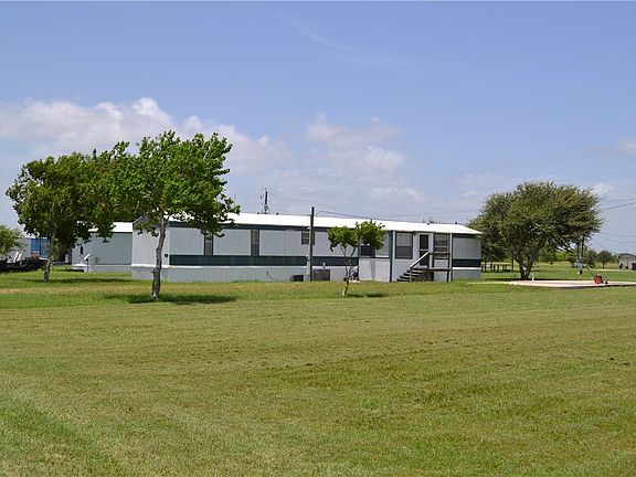 3rd image of 98 Catfish Dr