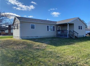 501 Crestwood Ave, Tilton, IL