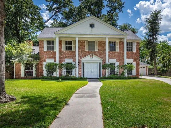 906 Glouchester Ln, Houston, TX 77073