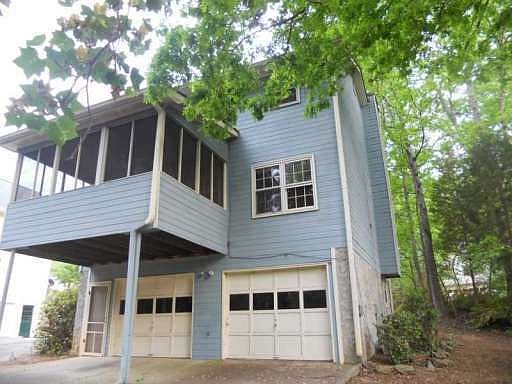 2nd image of 3833 Holland Dr