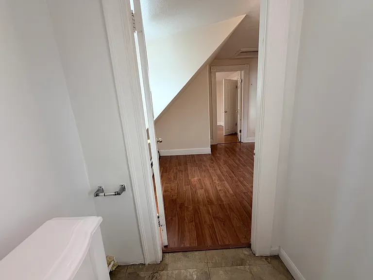 38 Glenwood St #3 — Photo 19