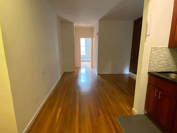 5th image of 326 E 82nd St #3
