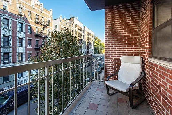 Rented by Bohemia Realty Group | media 26