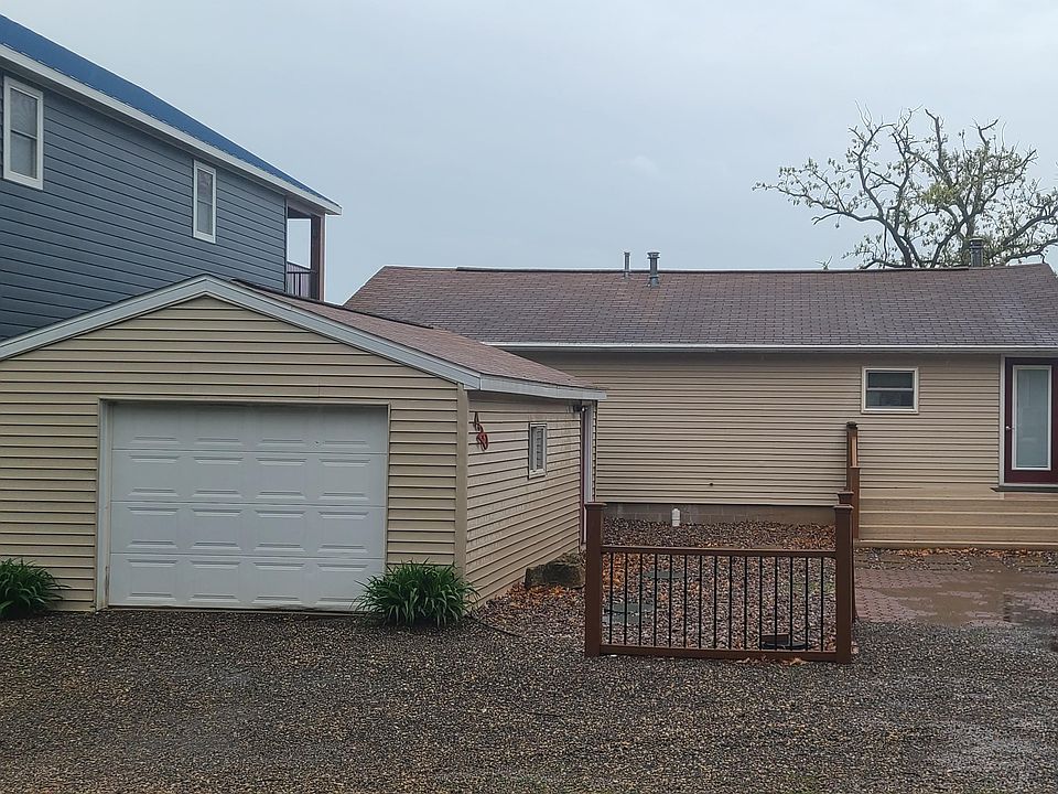 1st image of 420 River View Rd