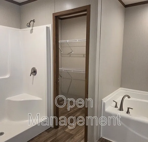 3300 Voight Blvd #422 — Photo 17