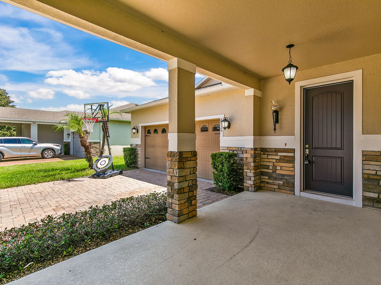 4 bed, 2277 sqft, $3,500 — Photo 4