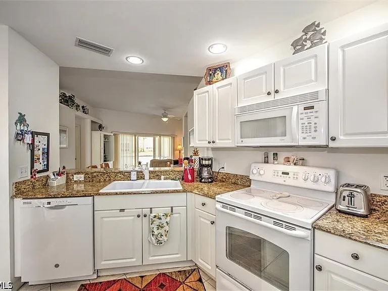 12171 Summergate Cir #102 — Photo 3