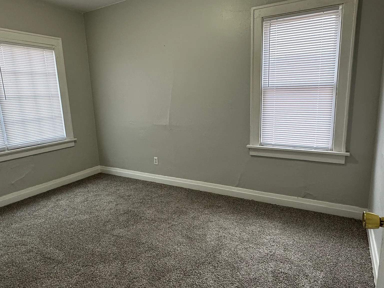 3 bed, 1200 sqft, $950 — Photo 4