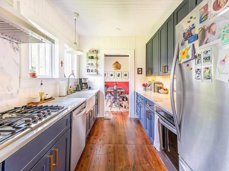 3309 Spector St — Photo 5