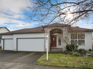 1812 NE Blue Heron Dr, Portland, OR 97211