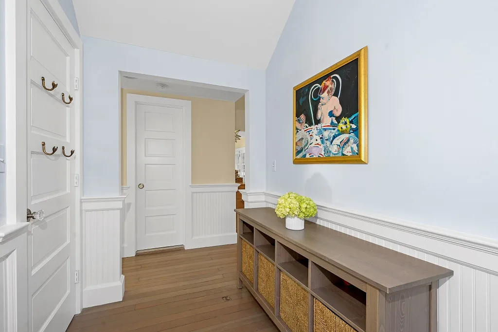 Sag Harbor Village Rental — Photo 2