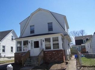 100 Villa Ave, Cranston, RI 02905