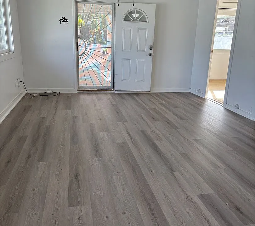 317 Kapulei St