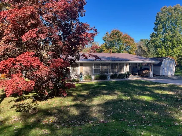 12060 Shady Ave, Conneaut Lake, PA 16316
