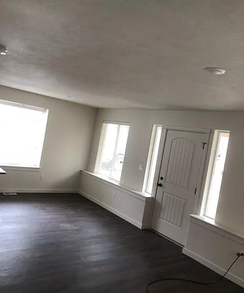 1005 Clockworks Ln — Photo 3